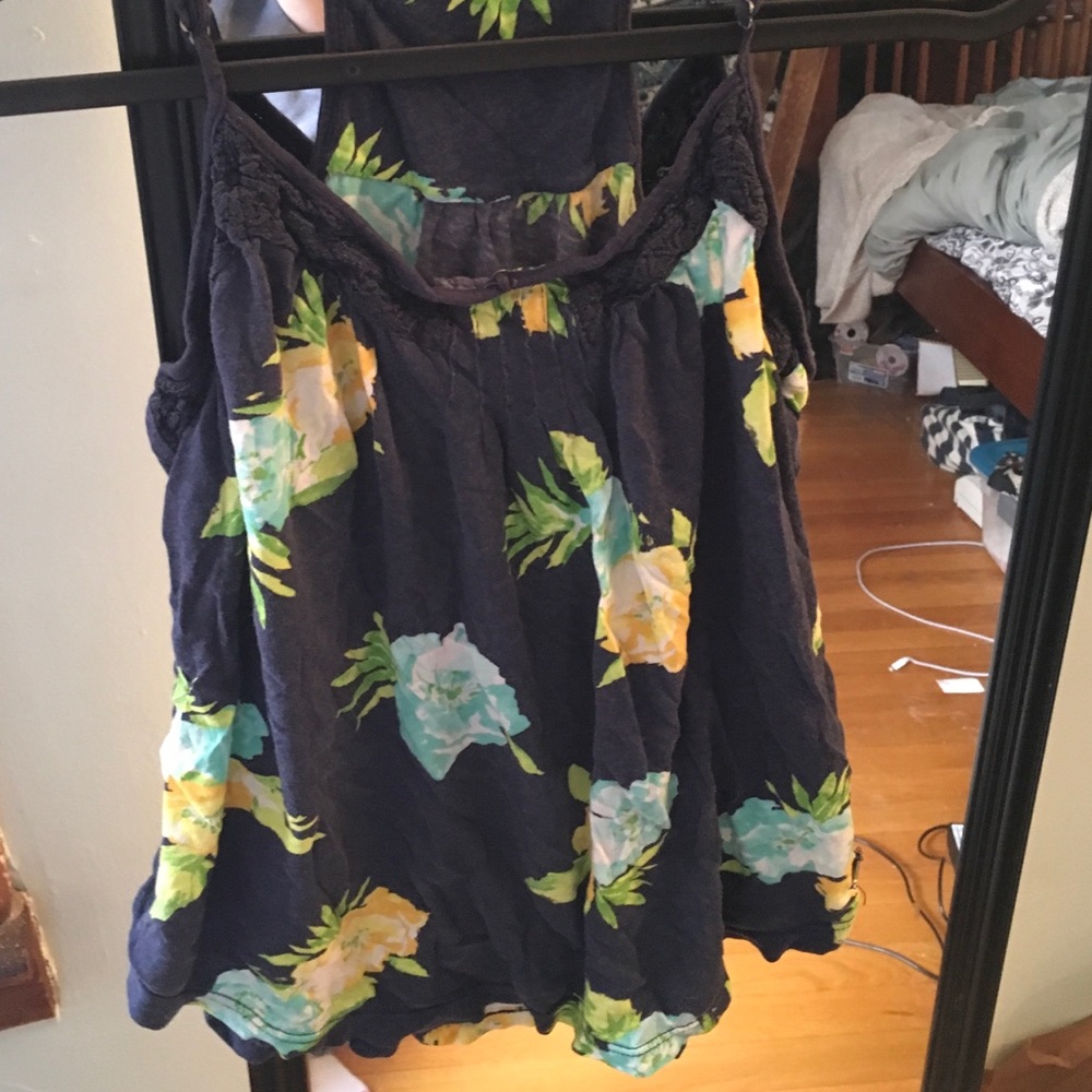 Tank - Picture 2 of 2